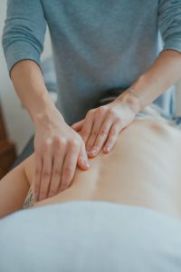 massage on back